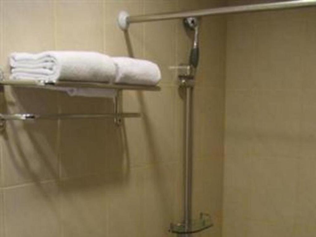Mervit Hotel Padang Kültér fotó