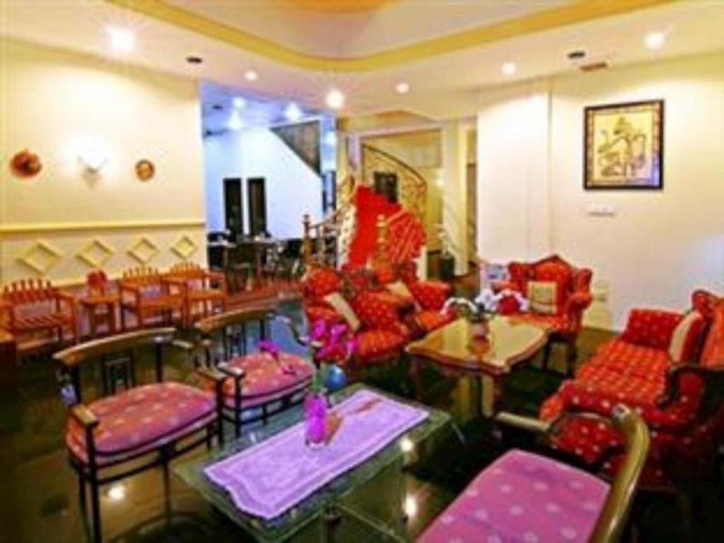 Mervit Hotel Padang Kültér fotó